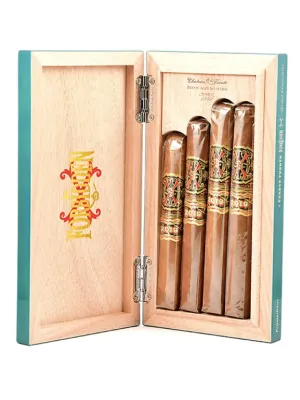 Сигары Набор сигар Arturo Fuente FFOX Fuente Fuente Opus X Story 4 Set Cigars Blue