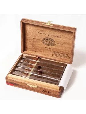 Сигары Padron Family Reserve 44 Years Maduro