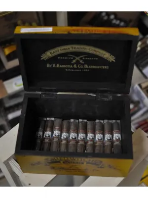Сигары Gurkha Red Witch Robusto